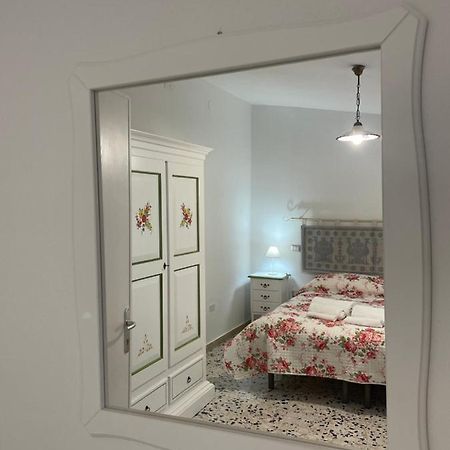 Affittacamere Il Vicoletto Aria Ona Villagrande Strisaili Exteriör bild