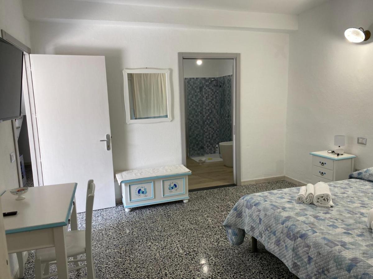 Affittacamere Il Vicoletto Aria Ona Villagrande Strisaili Exteriör bild