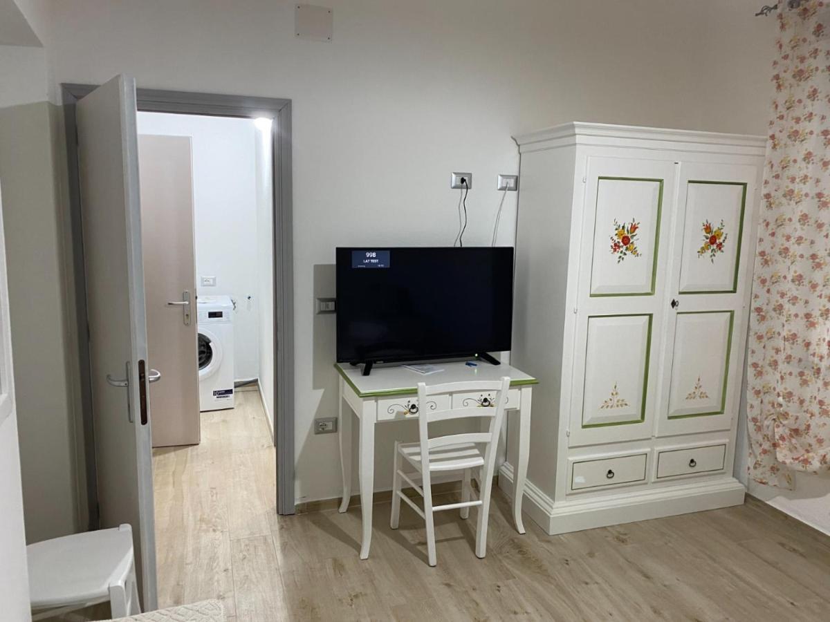 Affittacamere Il Vicoletto Aria Ona Villagrande Strisaili Exteriör bild