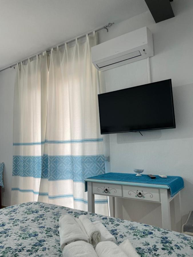 Affittacamere Il Vicoletto Aria Ona Villagrande Strisaili Exteriör bild